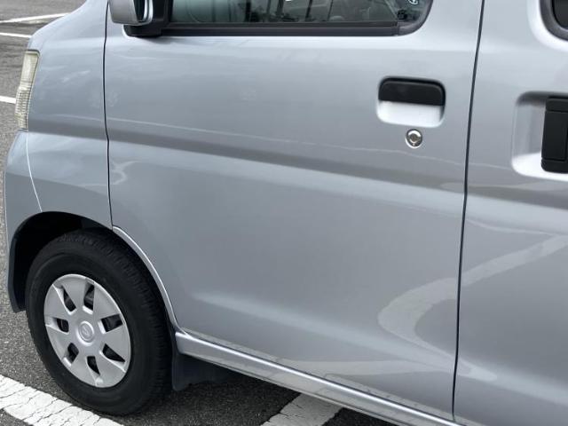 Daihatsu Hijet Cargo 8