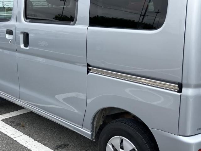 Daihatsu Hijet Cargo 9