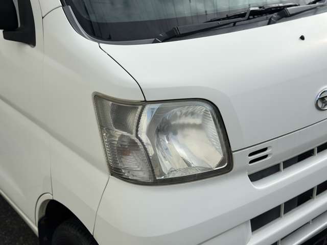 Daihatsu Hijet Cargo 9