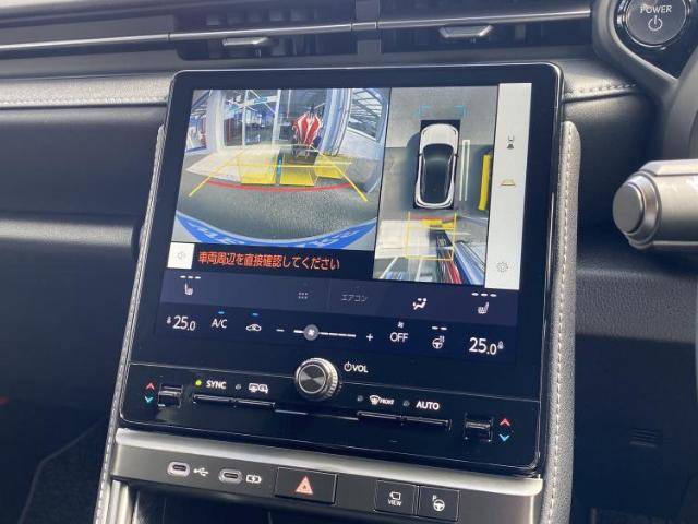 Lexus LBX 12