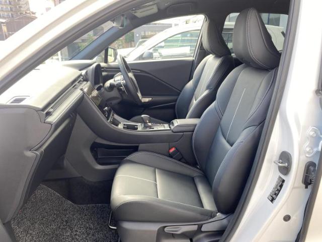 Lexus LBX 8