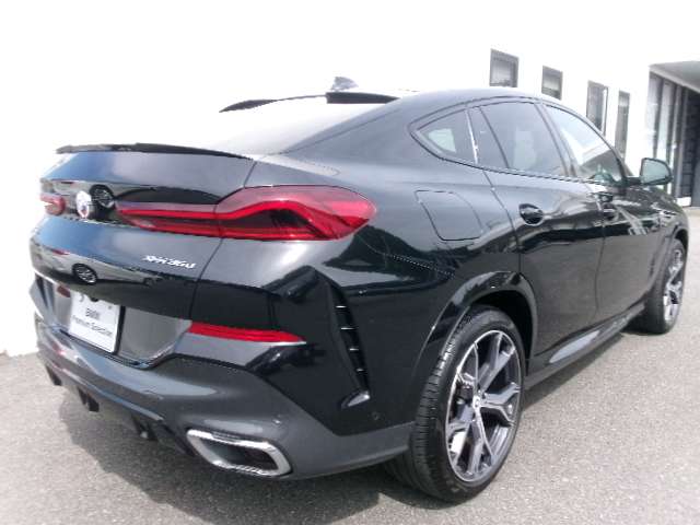 BMW X6 4