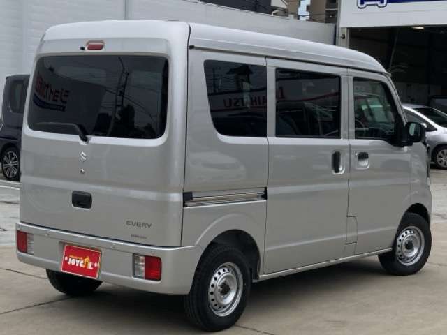 Suzuki Every 12