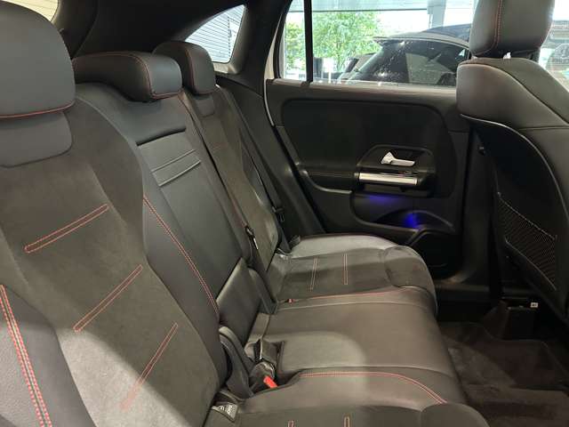 Mercedes-Benz GLA-Class 9