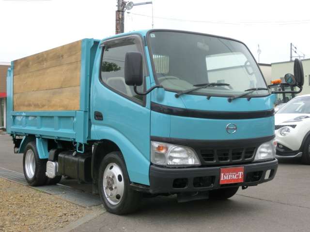 Hino Dutro 10