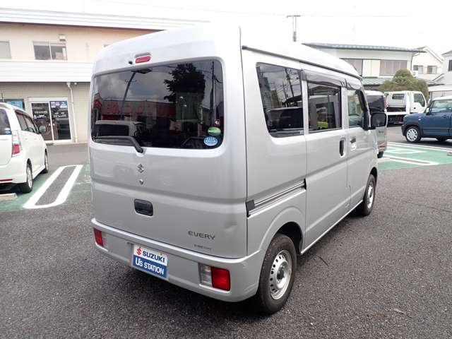 Suzuki Every 9
