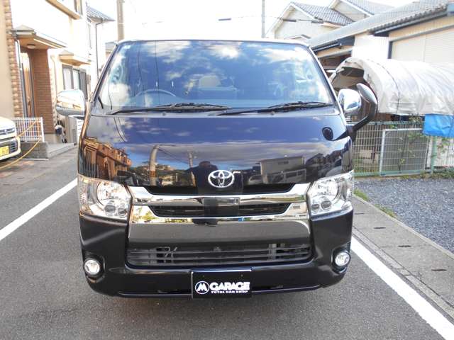 Toyota Hiace Van 3
