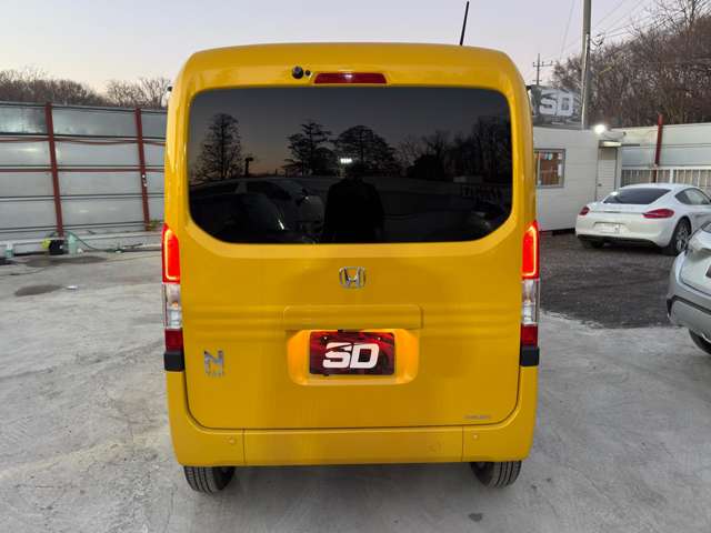 Honda N-VAN 12