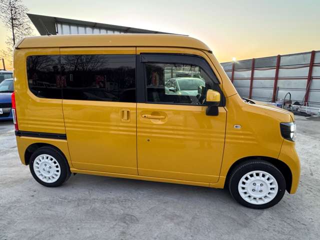Honda N-VAN 8