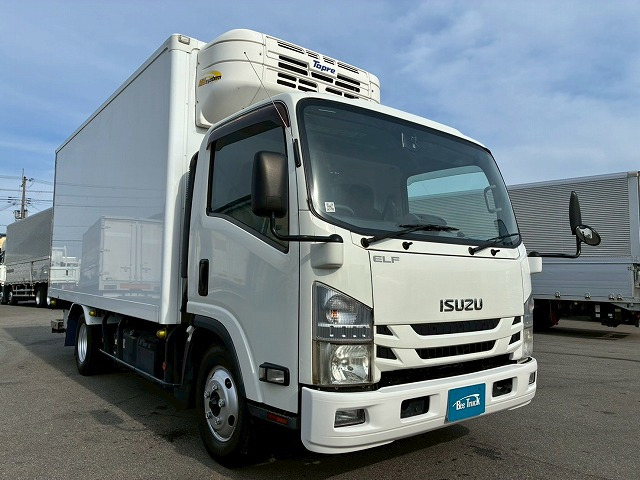Isuzu Elf 2