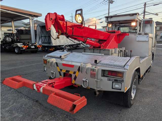 Mitsubishi Fuso Canter 12