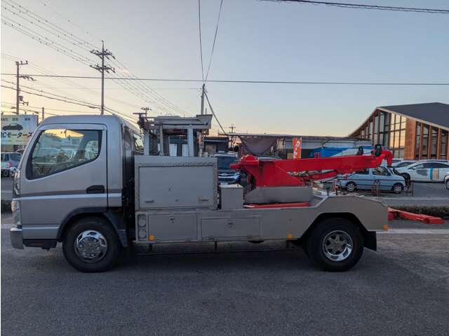 Mitsubishi Fuso Canter 4