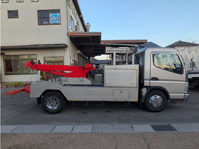 Mitsubishi Fuso Canter 7