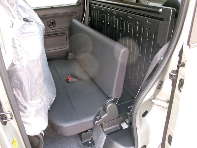 Suzuki Spacia Base 8