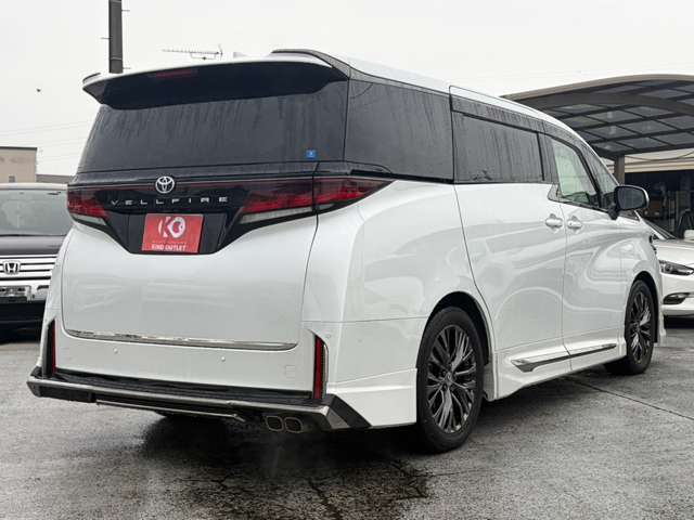 Toyota Vellfire 9