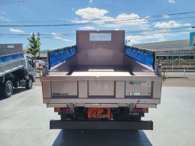 Mitsubishi Fuso Canter 7