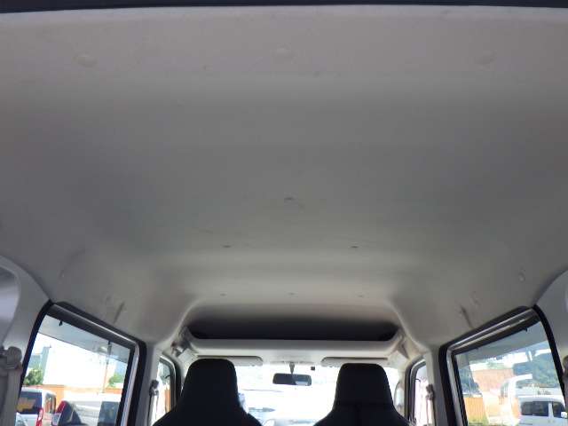 Suzuki Every 12