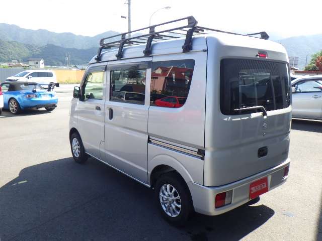 Suzuki Every 9
