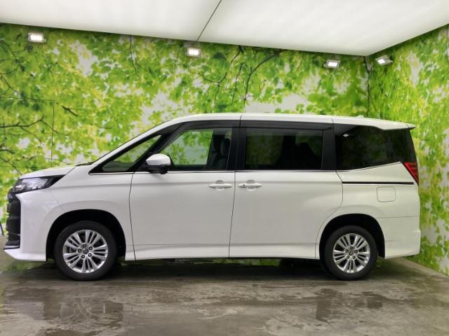 Toyota Noah 5