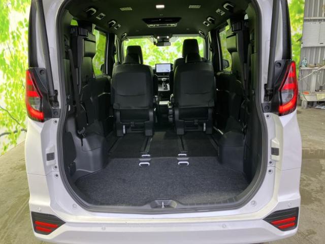 Toyota Noah 10