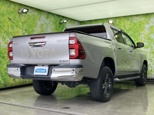 Toyota Hilux 6
