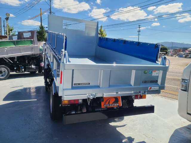 Mitsubishi Fuso Canter 9