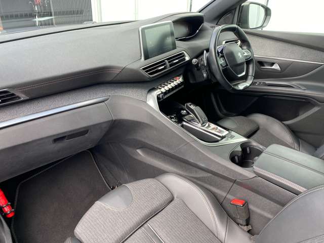 Peugeot 5008 12