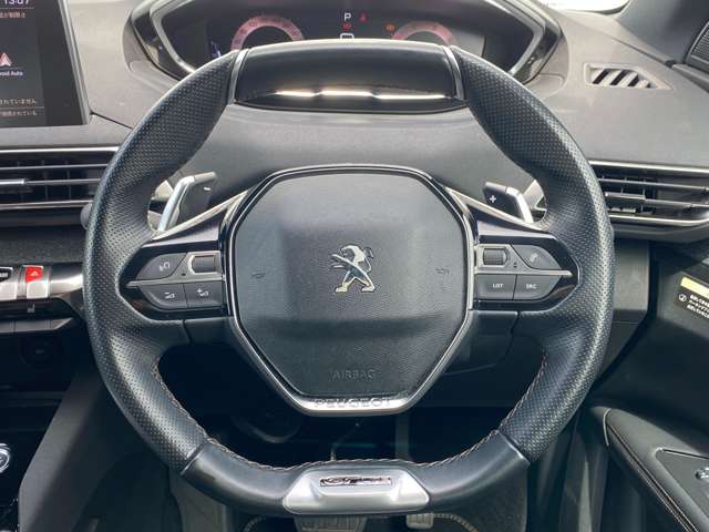 Peugeot 5008 9