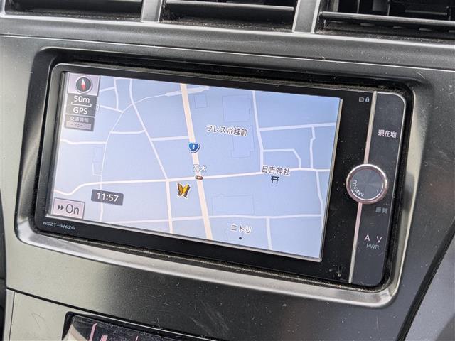 Toyota Prius α 7