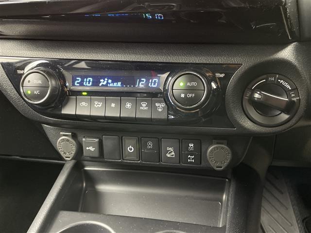 Toyota Hilux 12