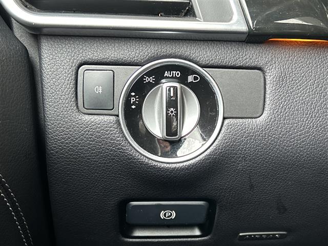 Mercedes-Benz GL-Class 12