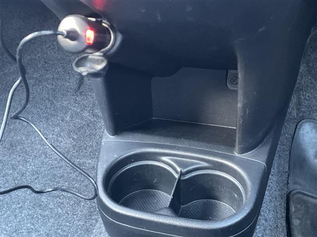 Daihatsu Mira 13