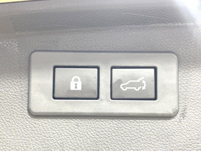 Subaru Legacy Outback 6