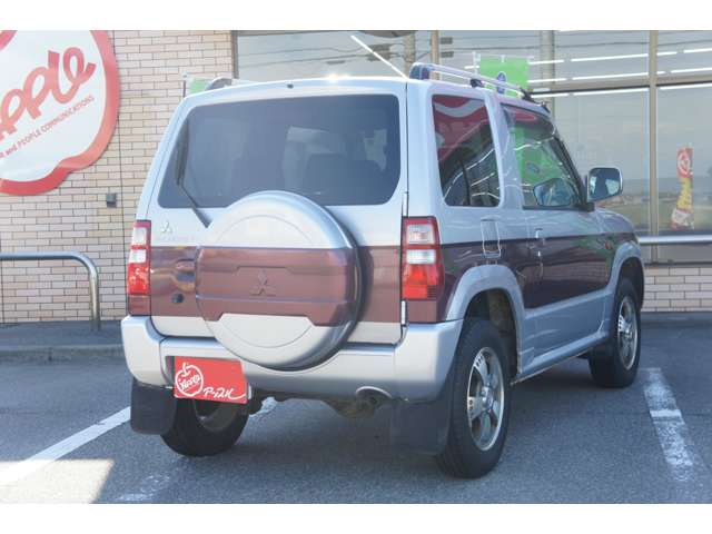 Mitsubishi Pajero Mini 12