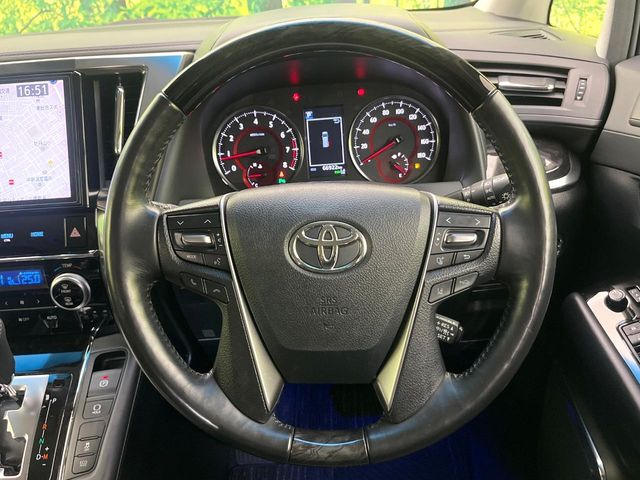 Toyota Vellfire 7