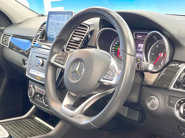 Mercedes-Benz GLE 11