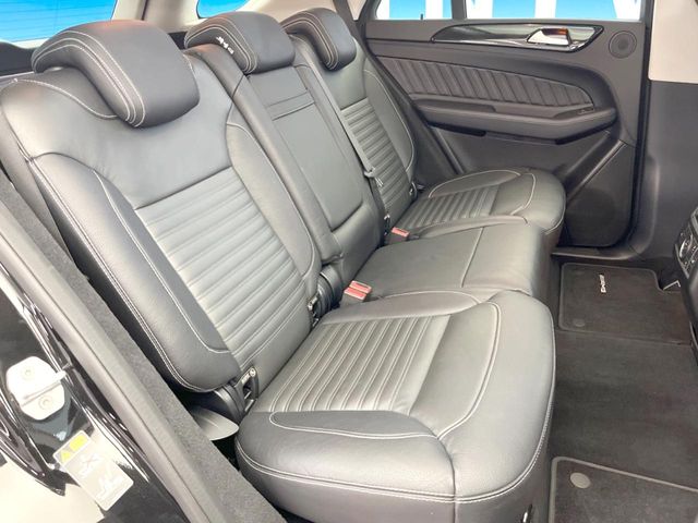 Mercedes-Benz GLE 9