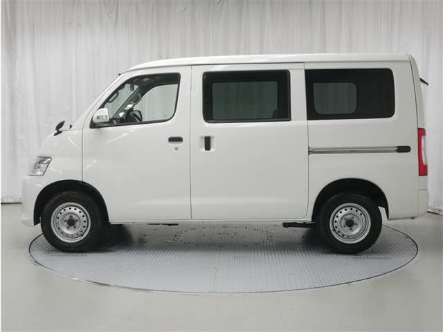 Toyota Town Ace Van 2