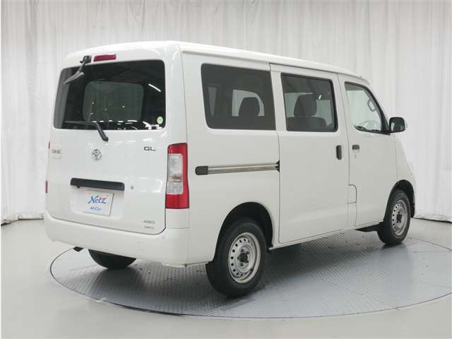 Toyota Town Ace Van 3
