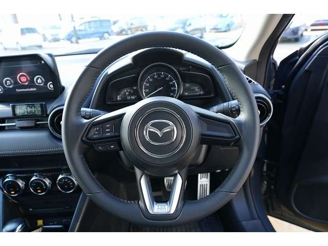 Mazda CX-3 4
