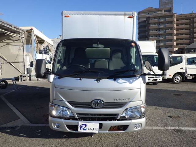 Toyota Toyoace 4