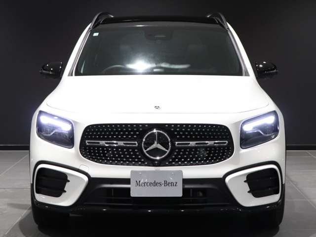 Mercedes-Benz GLB 8