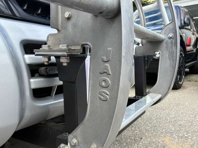 Mitsubishi Pajero 9