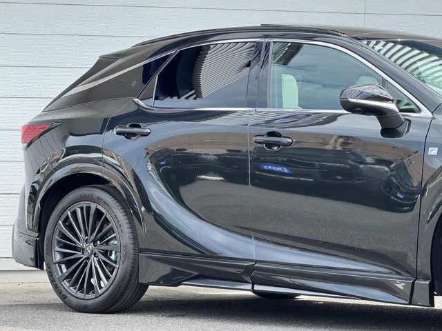 Lexus RX 10