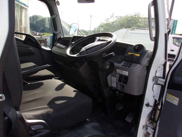 Mitsubishi Fuso Canter 12