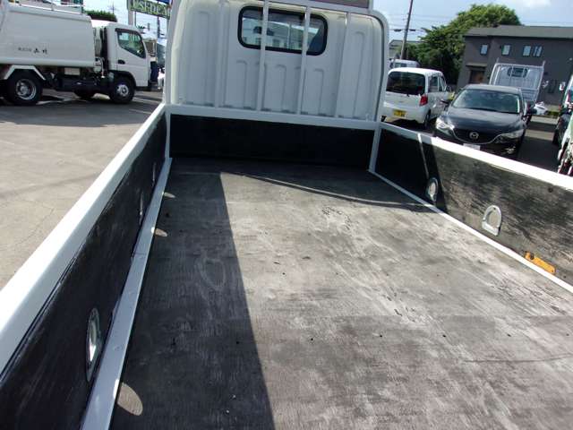Mitsubishi Fuso Canter 7