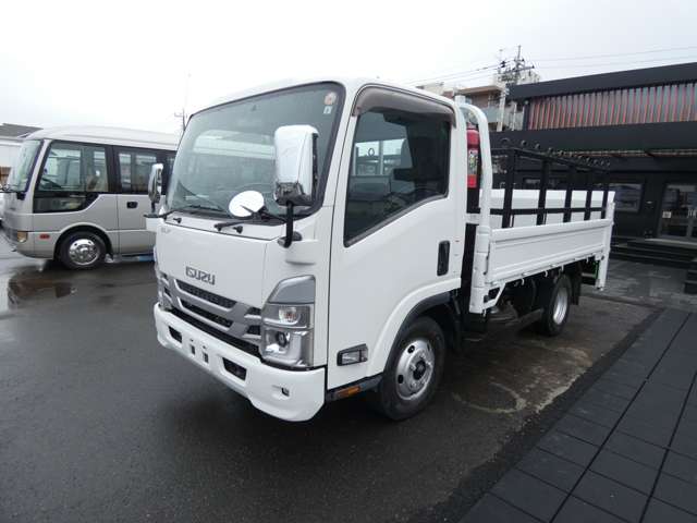 Isuzu Elf 4