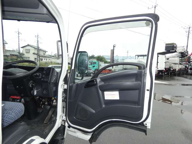 Isuzu Elf 10