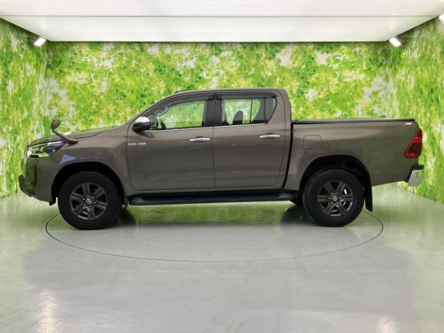 Toyota Hilux 5