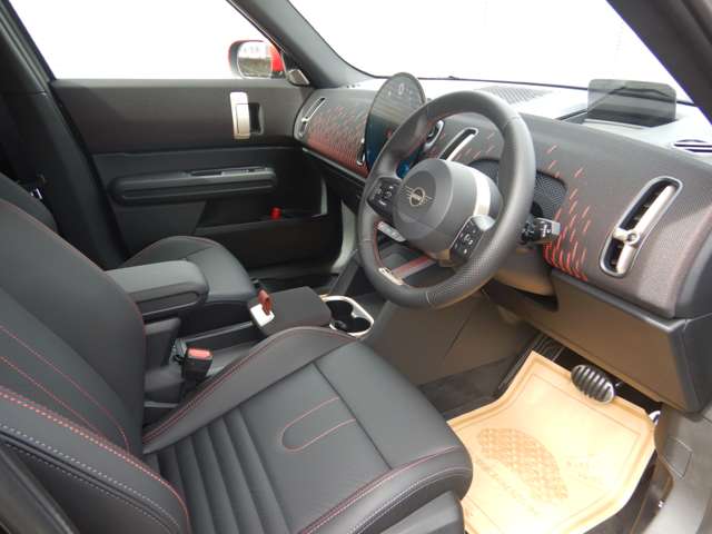 MINI Countryman 8